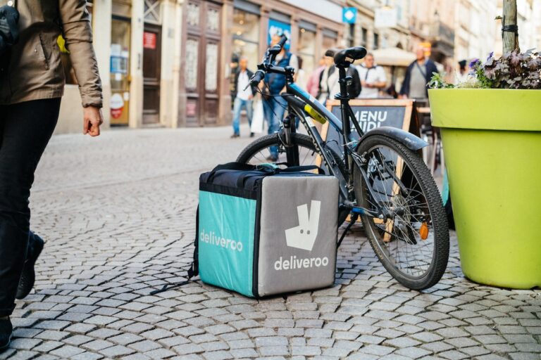 Deliveroo Supreme Court Victory Sets Precedent for Gig Economy: Reinforces Self-Employed Status and Sparks Broader Implications for Flexible Labor Models