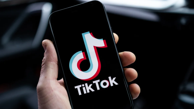 Employment Expert Warns of TikTok Career Trends' Negative Impact: Are Workplaces Falling Short?