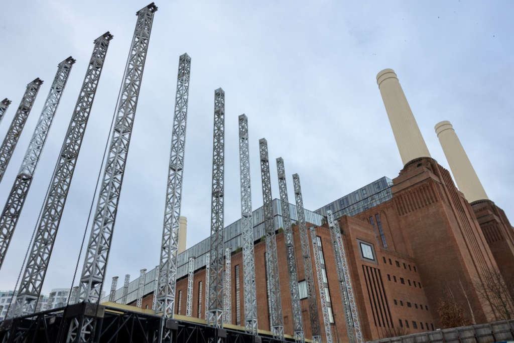 Construction is well underway on NEON at Battersea Power Station, which will open in Spring 2025               Image credit: Star Live